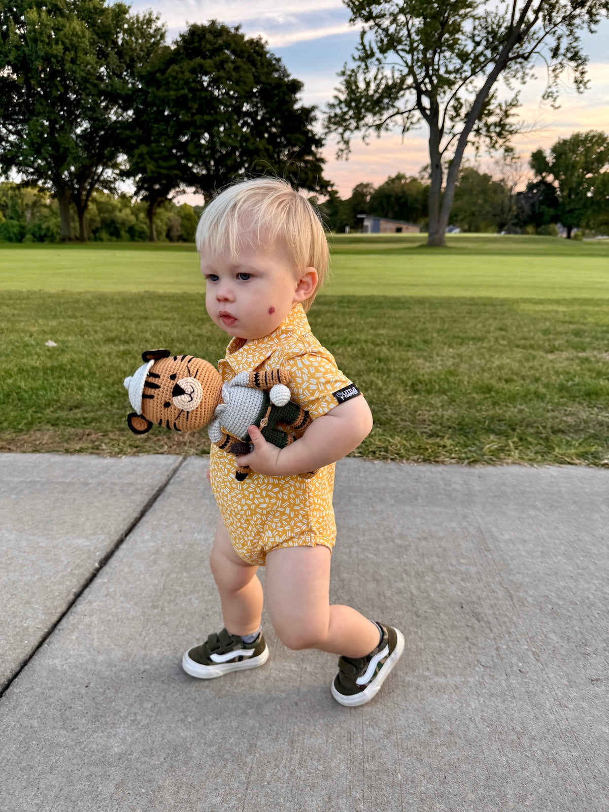 Tee the Tiger Crochet Golf Stuffed Animal